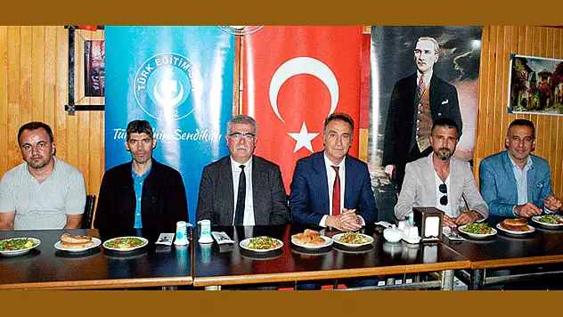 Türk Eğitim Sen Konya'da eğitimdeki sorunlar konuşuldu