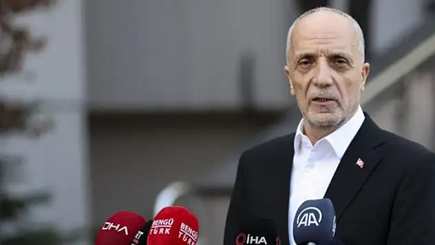 Türk-İş: Asgari ücrette pazarlık 7 bin 785 liradan başlayacak
