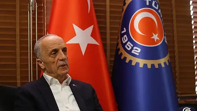 Türk-İş Başkanı Ergün Atalay: Çok kazanandan çok, az kazanandan az vergi alınmalı
