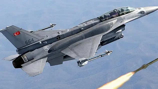 Türk jetleri 6 Yunan jetini önledi