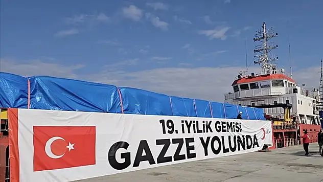 Türk Kızılayın Gazze için hazırladığı 19. 'İyilik Gemisi' Mısır'ın Ariş Limanı'na ulaştı