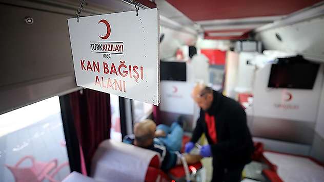 Türk Kızılayın kan stokları 'alarm' veriyor
