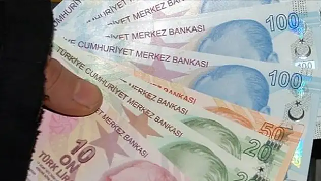 Türk lirasının yıldızı parlıyor