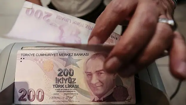 Türk lirasıyla dış ticaret hacmi 2025'te 1,5 trilyon liraya yaklaşarak rekor kırdı