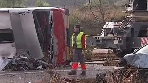 Türk öğrencileri taşıyan otobüste facia!