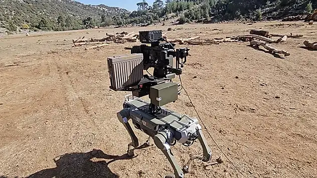 Türk savunma sanayisi silahlı robot köpekleri göreve hazırlıyor
