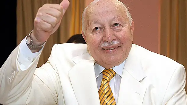 Türk siyasetinin 'Erbakan Hoca'sı vefatının 10'uncu yılında anılıyor