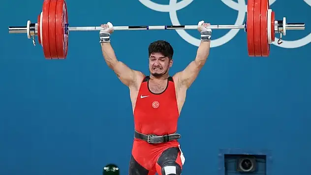Türk sporu başarıdan başarıya koştu!
