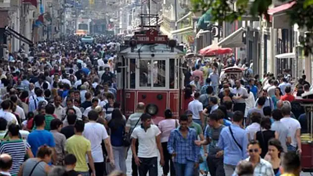 Türk vatandaşı olmak için limit indirildi