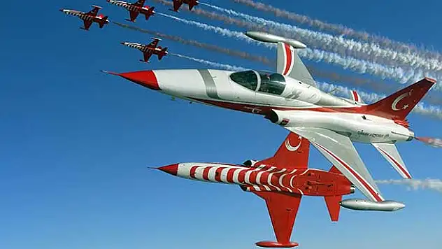 Türk Yıldızları 23 Ağustos'ta Akşehir'de gösteri yapacak