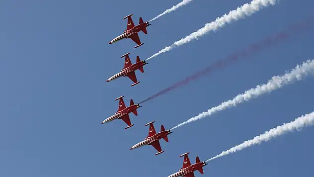 Türk Yıldızları, 30 Ağustos'ta Ankara'da gösteri uçuşu yapacak
