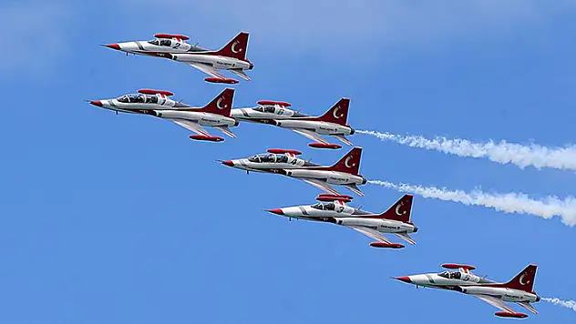 Türk Yıldızları Konya'da uçacak!
