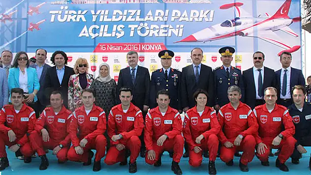 Türk Yıldızları'ndan Konya'da nefes kesen gösteri!