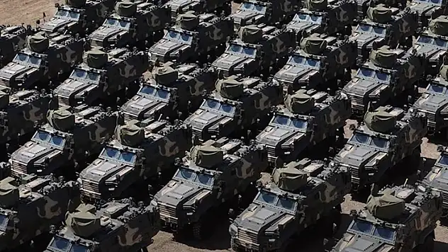 Türk zırhlısı Macaristan'da göz doldurdu
