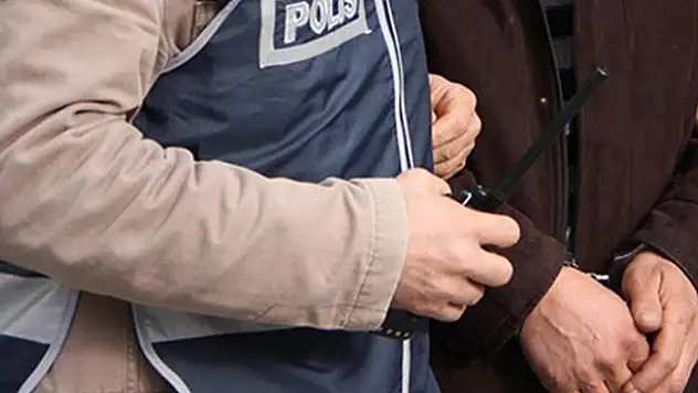 Türkçe öğretmeni öğrencisine taciz iddiasıyla tutuklandı