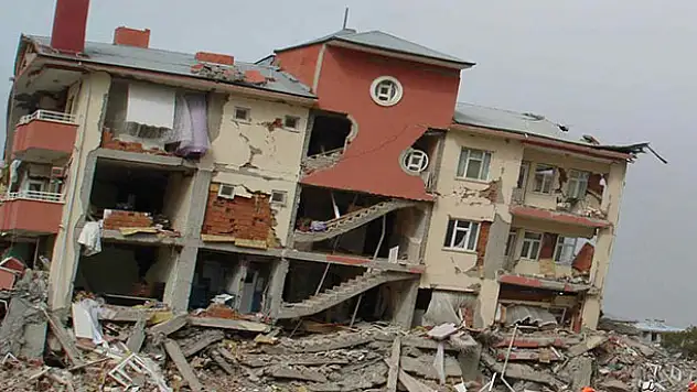 Türkiye 19 yılda yaklaşık 211 bin depremle sallandı