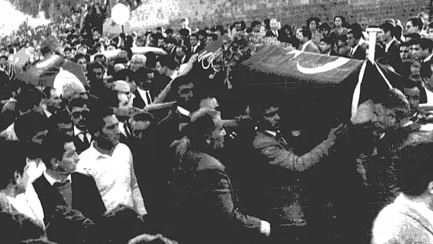 Türkiye, 1963'teki 'Kanlı Noel' katliamında hayatını kaybeden Kıbrıslı Türkleri andı