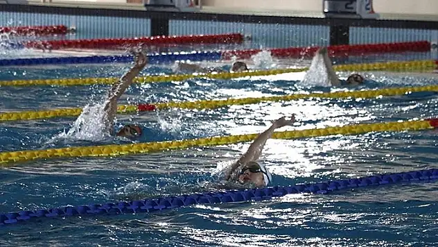 Türkiye, Avrupa Gençlik Olimpik Yaz Festivali'ni 6'sı altın 14 madalyayla tamamladı

