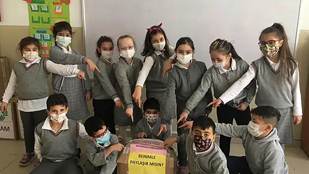 Türkiye, Azerbaycan ve Romanya'dan öğrenciler 'eTwinning' projesiyle Kovid-19 sürecinde paylaşmanın önemini öğrendi