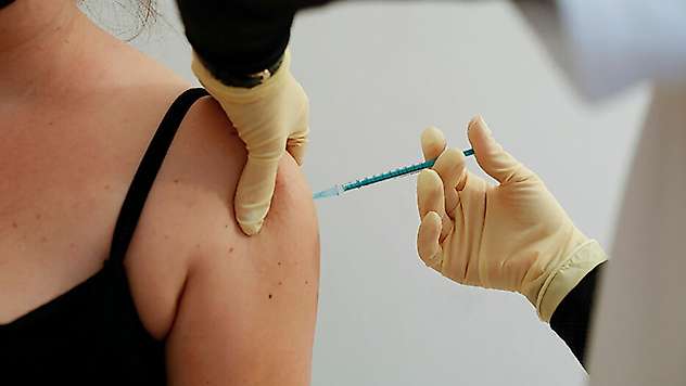 Türkiye BioNTech-Pfizer aşısından 90 milyon doz daha satın almak için anlaşma imzaladı
