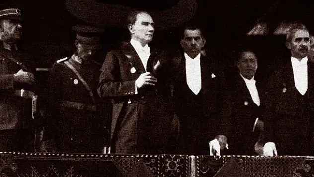 Türkiye Cumhuriyeti 96 yaşında