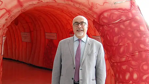 Türkiye'de 12 kişinden 1'i kabız