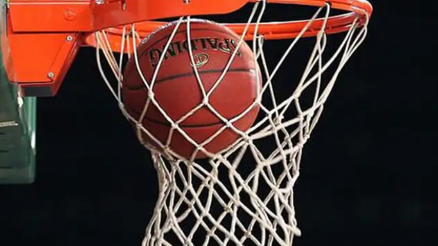 Türkiye'de basketbol ligleri iptal edildi