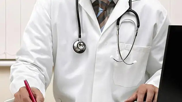 Türkiye'de bin kişi başına 1,8 doktor düşüyor