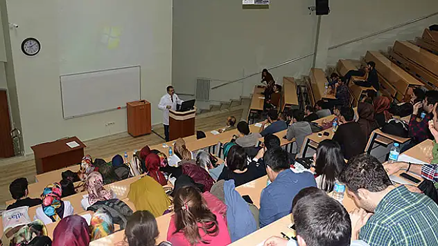 Türkiye'de bir ilk Selçuk Tıp'ta gerçekleşti