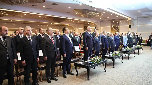 Türkiye'de gıda sektörünün geleceği Ankara'daki zirvede konuşuldu