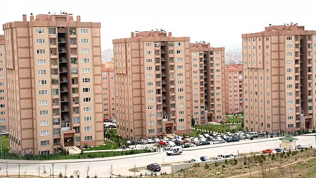 Türkiye'de konut fiyatları yarı yarıya düşebilir