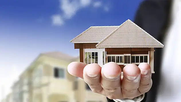 Türkiye'de konut satışları Mart ayında yüzde 5,3 azaldı