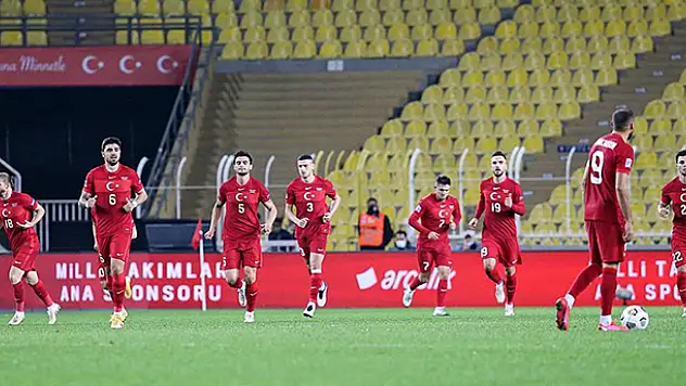 Türkiye Dünya Kupası elemeleri ilk maçında Hollanda'yı konuk ediyor