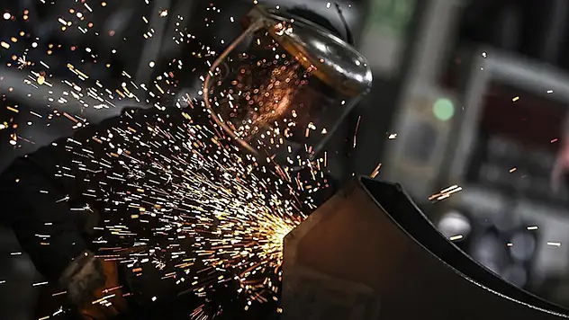 Türkiye ekonomisi yılın ikinci çeyreğinde yüzde 7,6 büyüdü
