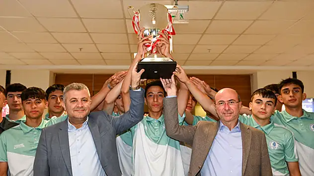 Türkiye Futbol Federasyonu açıkladı: Türkiye'nin en büyüğü Selçuklu Belediyespor