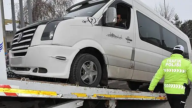Türkiye genelinde denetim! Okul servislerine ceza yağdı

