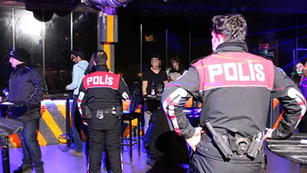 Türkiye genelinde eş zamanlı 'Kırmızı Kart' uygulaması!