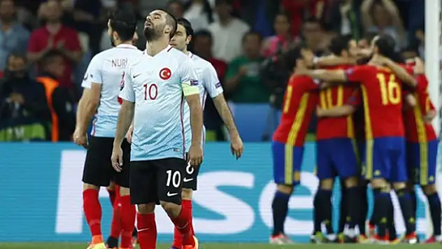 Türkiye gruptan nasıl çıkar? - Euro 2016'da gruptan çıkma formülü