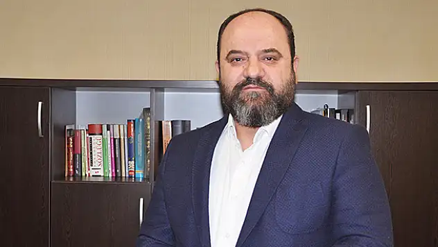Türkiye İmam Hatipliler Vakfı Başkanı Ecevit Öksüz'den seçmeli ders çağrısı