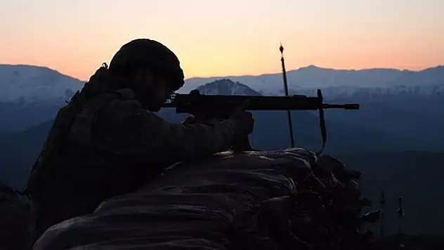 Türkiye-İran sınırında terör saldırısı: Bir asker şehit