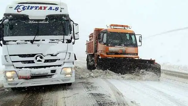 Türkiye kar altında, bu yollar ulaşıma kapandı