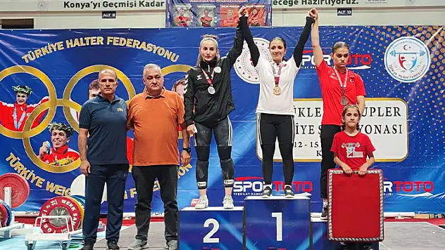 Türkiye Kulüpler Halter Şampiyonası Konya'da başladı
