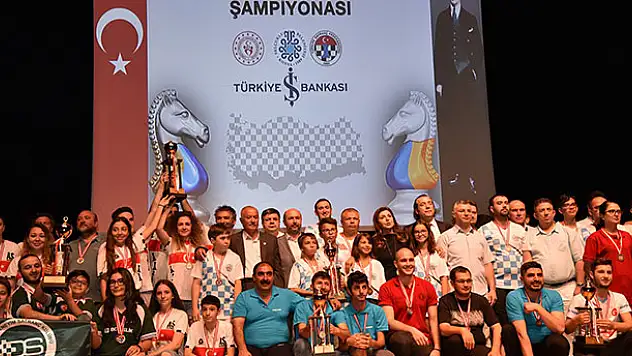 Türkiye Kulüpler Satranç Şampiyonası Finallerinin ödül töreni yapıldı