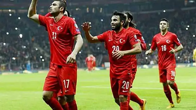 Türkiye-Letonya maçı biletlerinin gişe satışı başladı