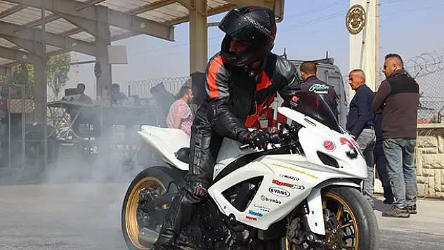 Türkiye Motodrag Şampiyonasının final ayağı Konya'da start aldı