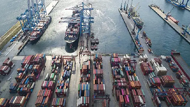 Türkiye'nin ihracatı ocakta yüzde 10,3 artarak 19 milyar 369 milyon dolar oldu
