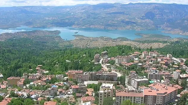 Türkiye'nin il il dolaşan ilçesi! Konya dahil 3 farklı ile bağlandı