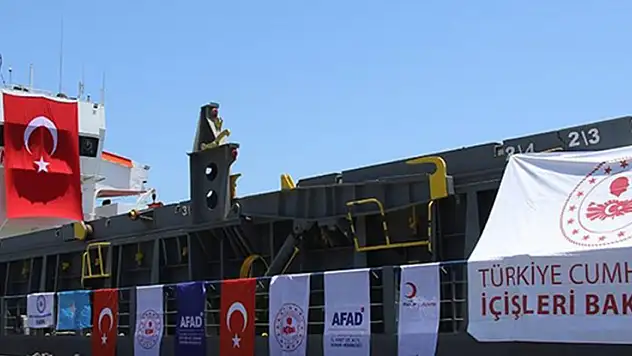 Türkiye'nin 'İyilik Gemisi' Somali'ye ulaştı