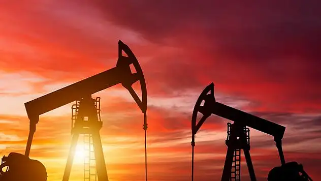 Türkiye'nin petrol ithalatı azaldı