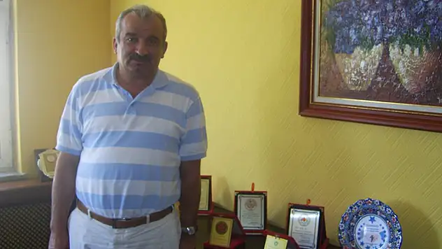 Türkiye'nin ve Konya'nın ilk yerel televizyonunu kuran isimdi! Esat Duysak hayatını kaybetti
